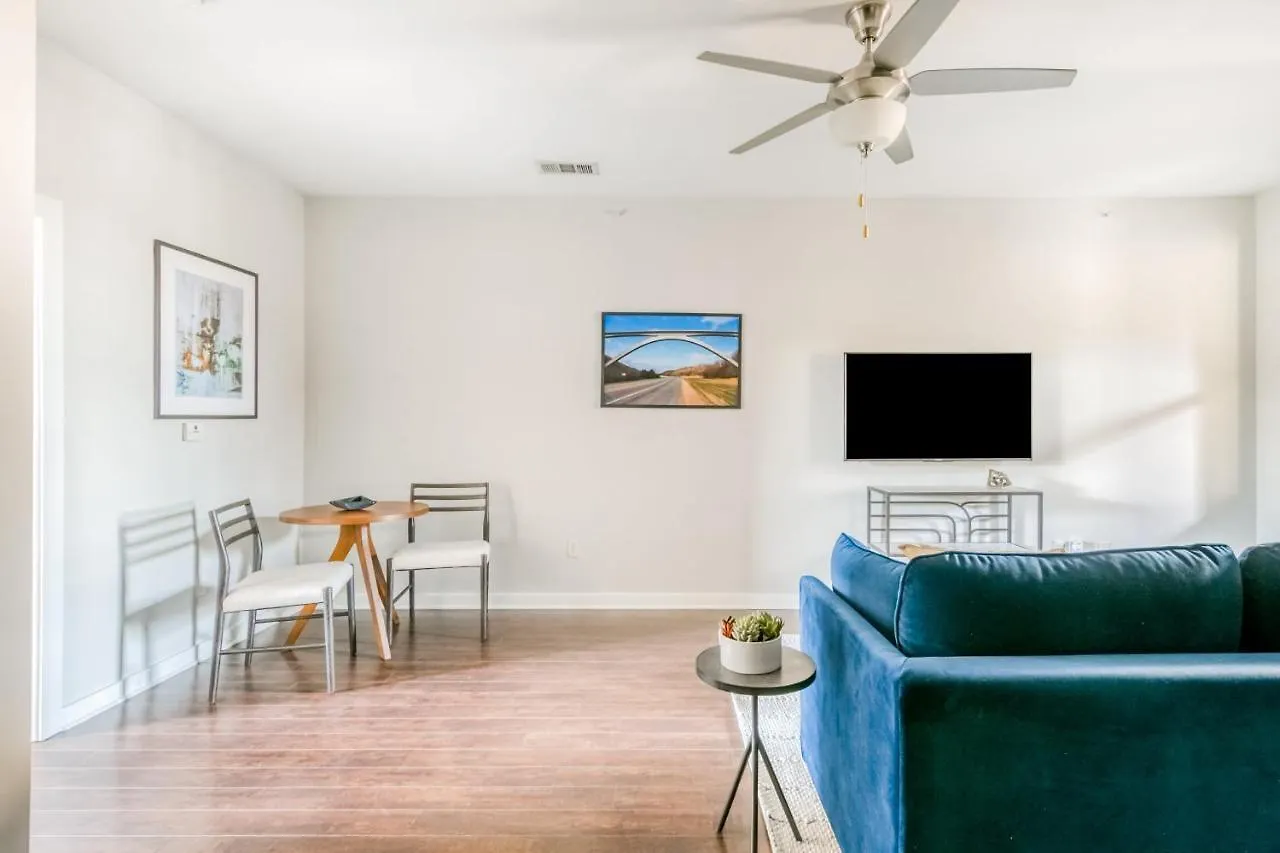Cozysuites Musicrow Classy 1Br W Free Parking 09 Nashville